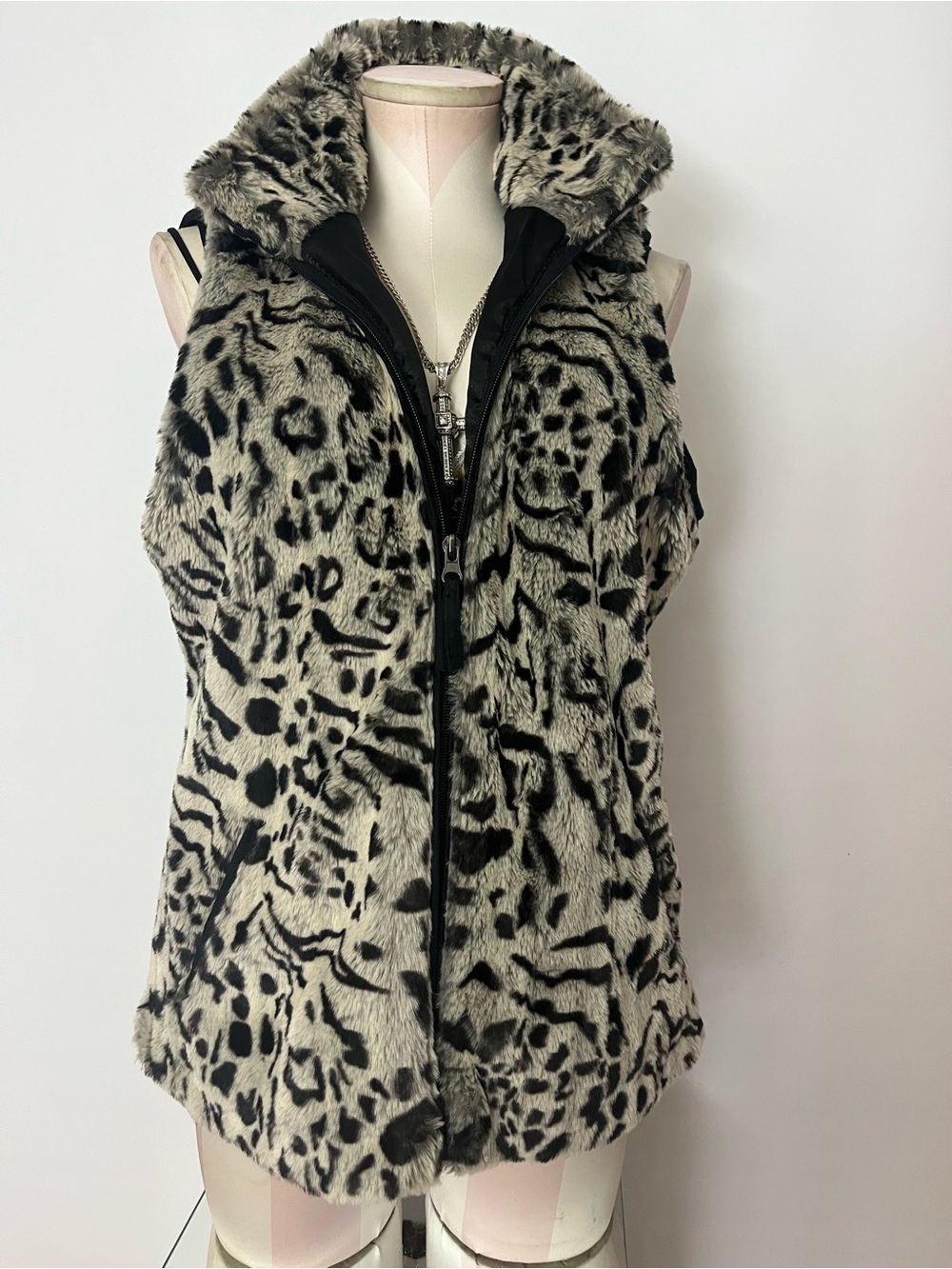 Coldwater Creek Black & Cream Faux Fur Animal-Print Vest